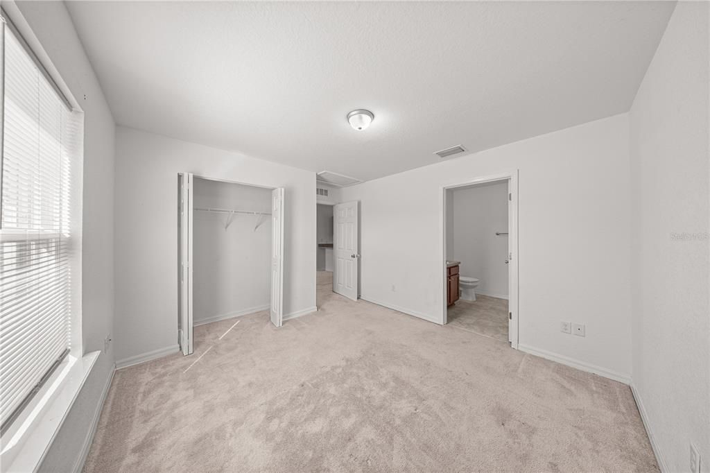 For Sale: $210,000 (3 beds, 2 baths, 1014 Square Feet)