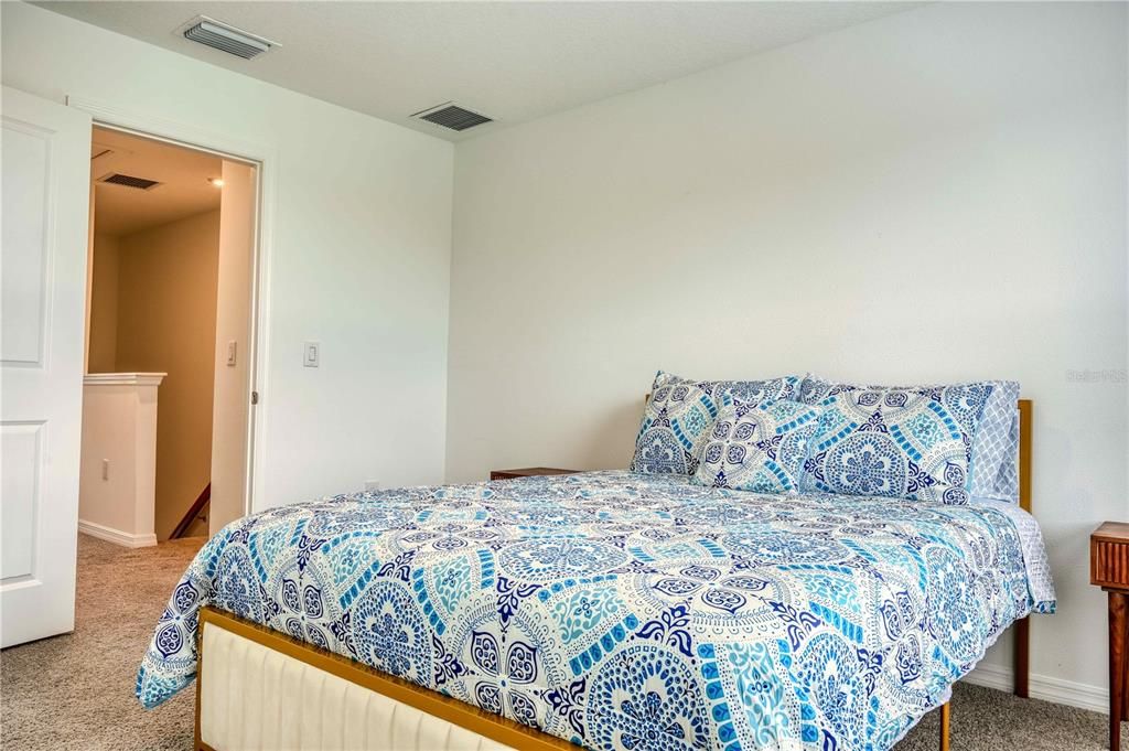 For Sale: $249,500 (2 beds, 2 baths, 1190 Square Feet)