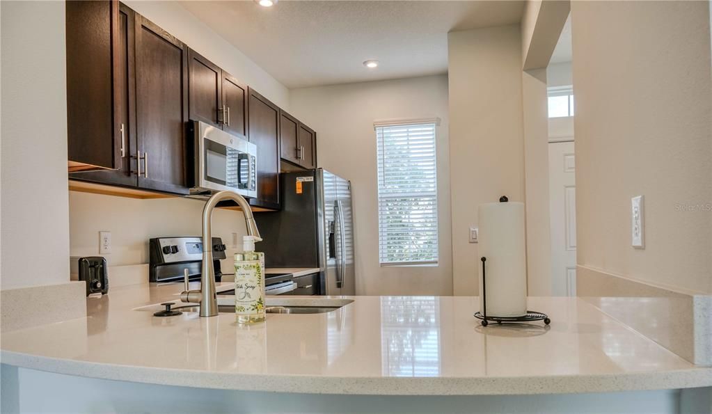 For Sale: $249,500 (2 beds, 2 baths, 1190 Square Feet)