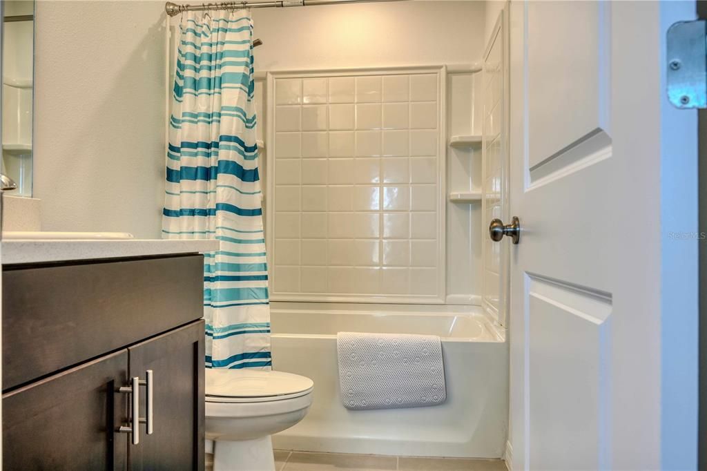 For Sale: $249,500 (2 beds, 2 baths, 1190 Square Feet)