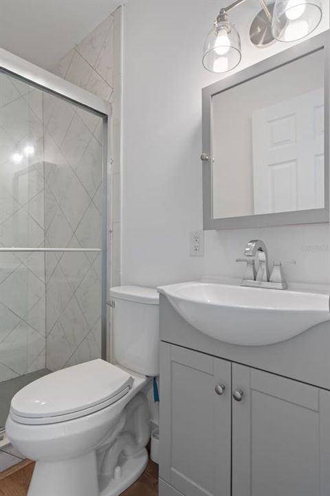 待售: $349,900 (4 贝兹, 3 浴室, 2374 平方英尺)