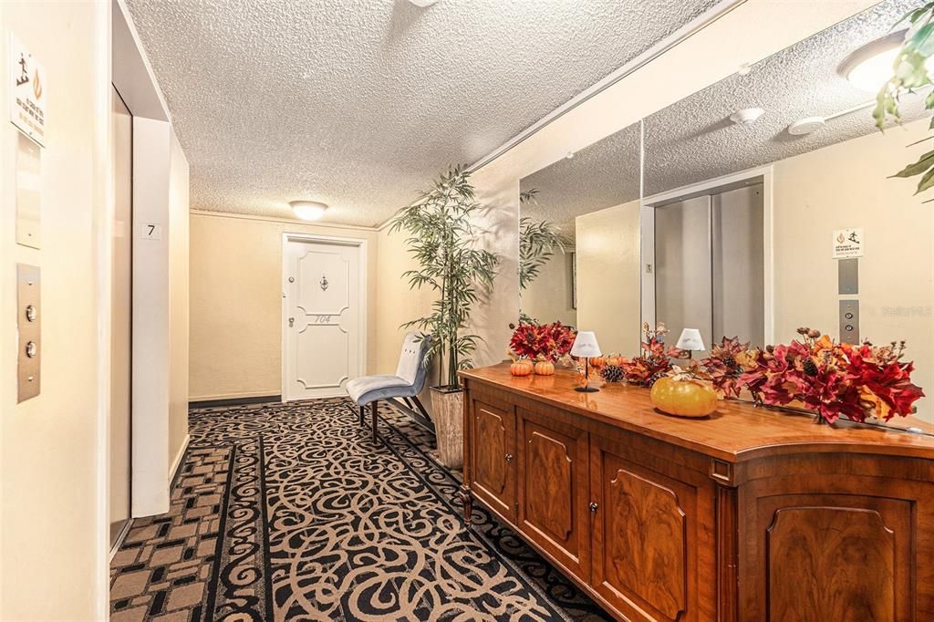 For Sale: $475,000 (2 beds, 2 baths, 1280 Square Feet)