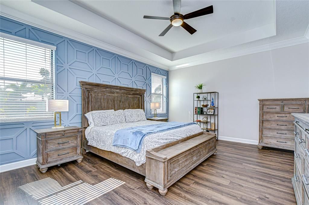 Под контрактом: $450,000 (4 спален, 3 ванн, 2567 Квадратных фут)