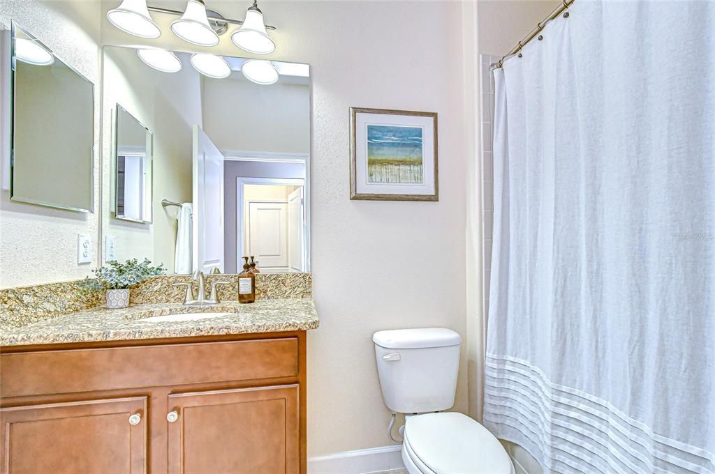 Под контрактом: $450,000 (4 спален, 3 ванн, 2567 Квадратных фут)