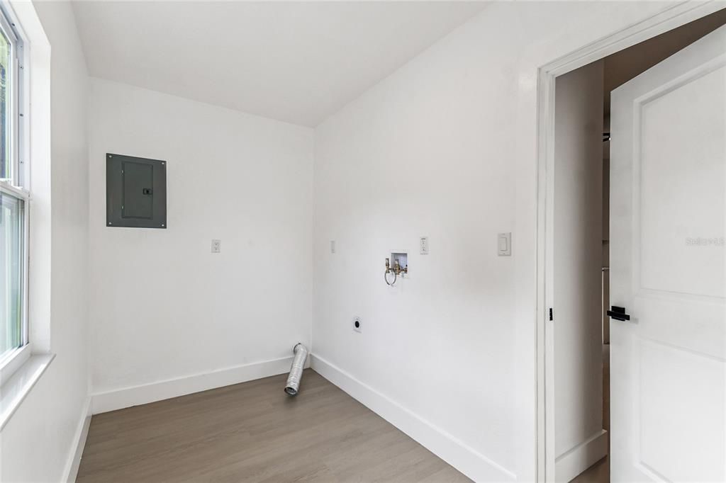 En Venta: $219,000 (3 camas, 2 baños, 1276 Pies cuadrados)