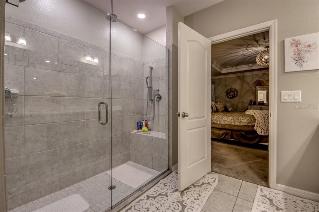 待售: $445,998 (3 贝兹, 2 浴室, 2066 平方英尺)