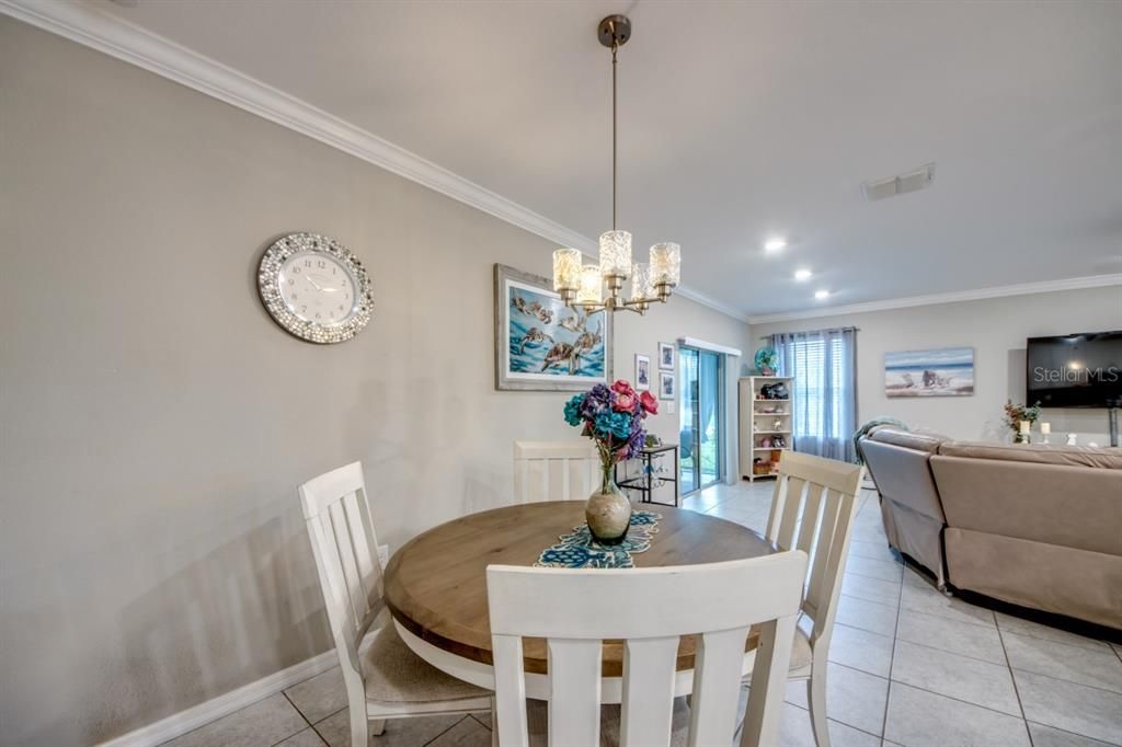 待售: $445,998 (3 贝兹, 2 浴室, 2066 平方英尺)