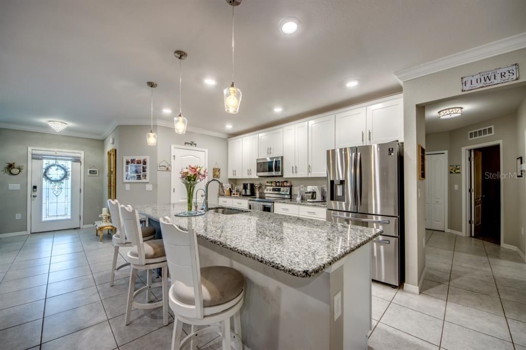 待售: $445,998 (3 贝兹, 2 浴室, 2066 平方英尺)