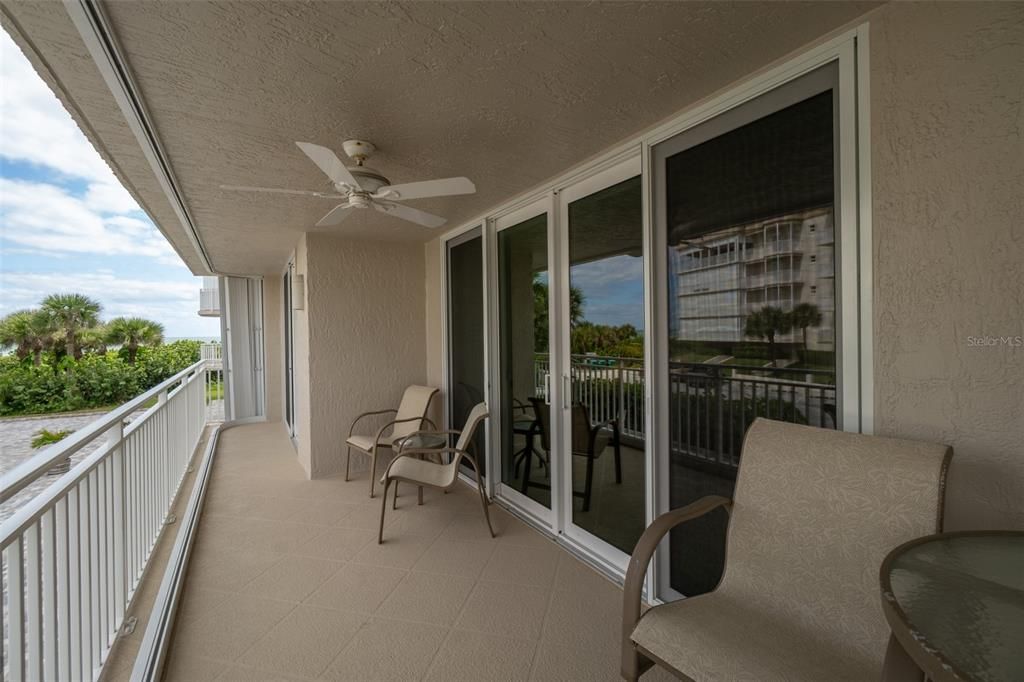 Active With Contract: $575,000 (3 beds, 2 baths, 2141 Square Feet)