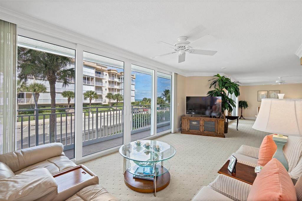 Active With Contract: $575,000 (3 beds, 2 baths, 2141 Square Feet)