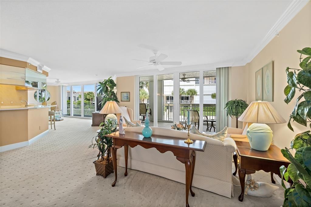 Active With Contract: $575,000 (3 beds, 2 baths, 2141 Square Feet)