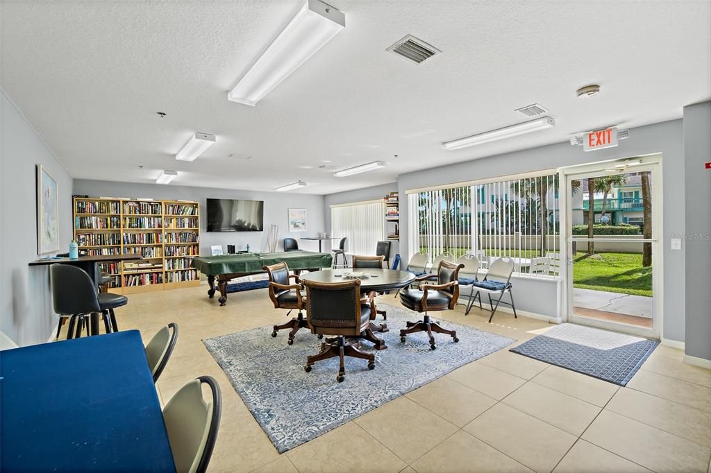 Active With Contract: $575,000 (3 beds, 2 baths, 2141 Square Feet)