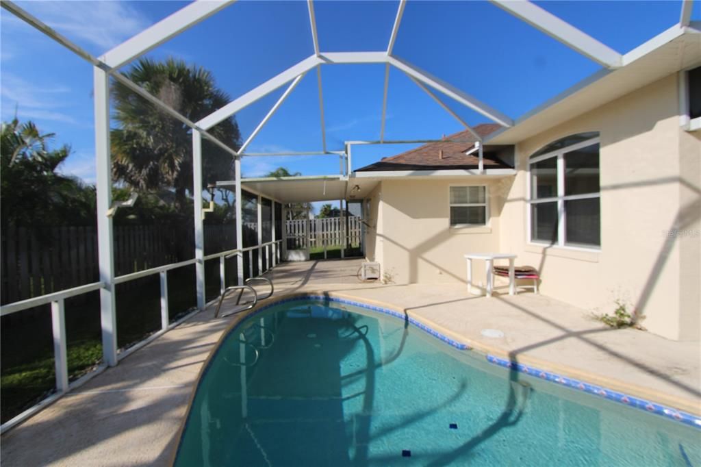 For Sale: $475,000 (3 beds, 2 baths, 1560 Square Feet)