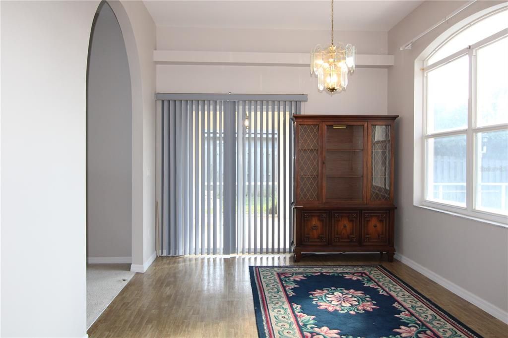 For Sale: $475,000 (3 beds, 2 baths, 1560 Square Feet)