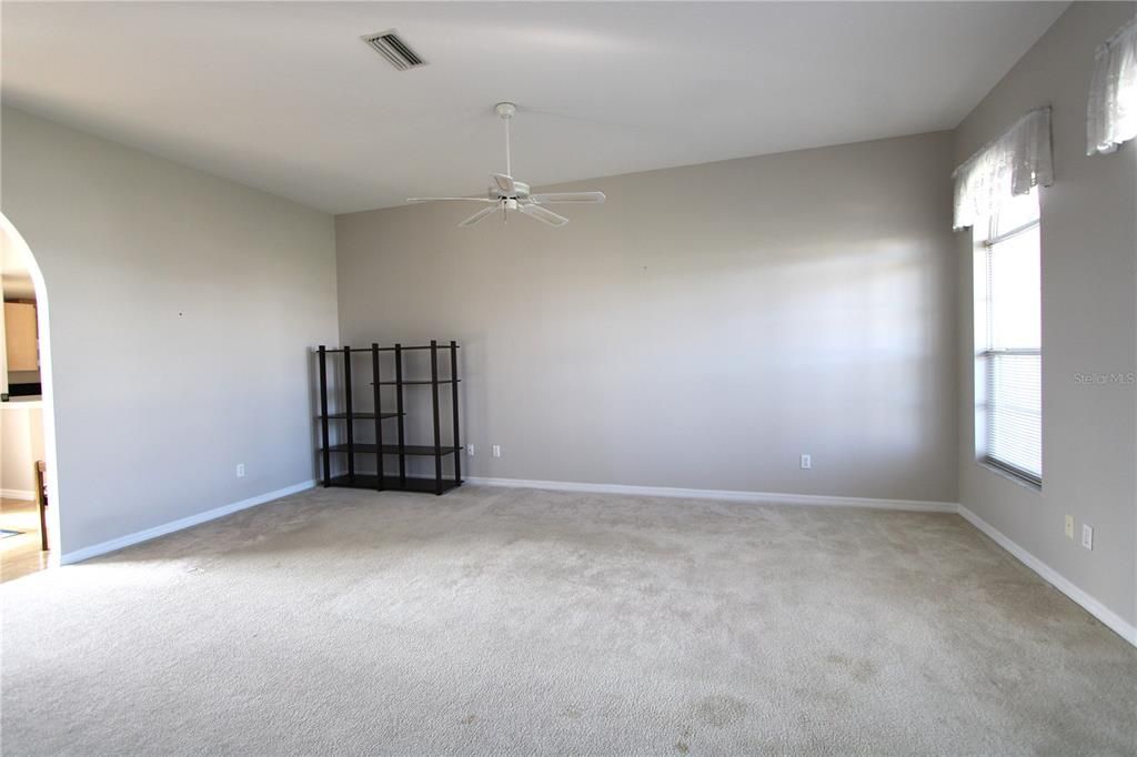 For Sale: $475,000 (3 beds, 2 baths, 1560 Square Feet)