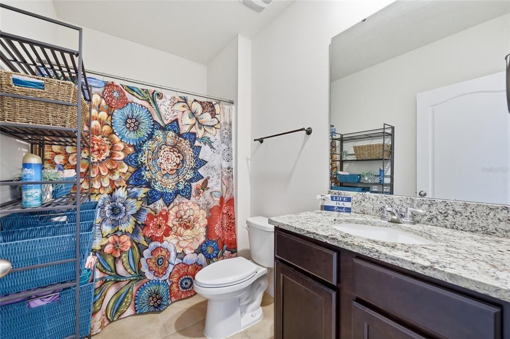 En Venta: $369,000 (4 camas, 2 baños, 1892 Pies cuadrados)