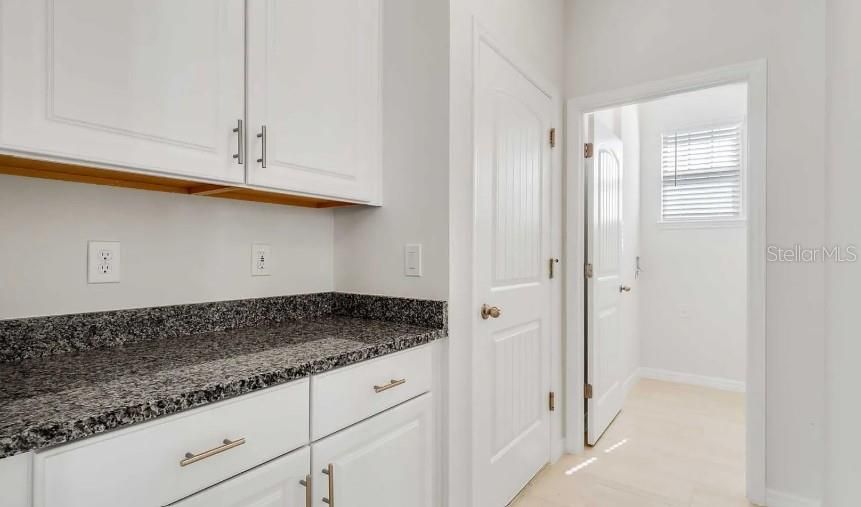 For Sale: $525,000 (3 beds, 2 baths, 1685 Square Feet)