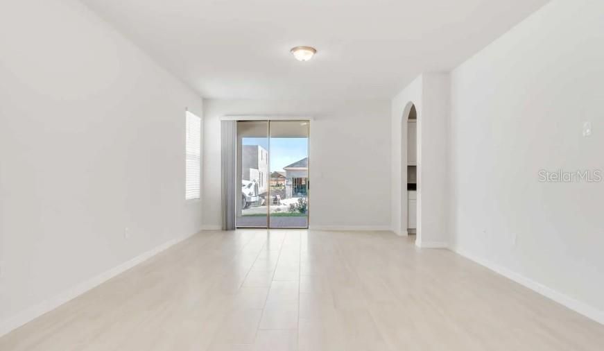 For Sale: $525,000 (3 beds, 2 baths, 1685 Square Feet)