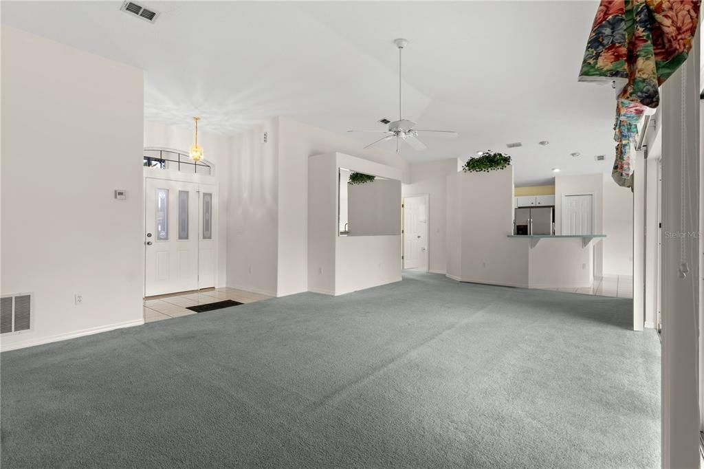 待售: $274,900 (3 贝兹, 2 浴室, 1678 平方英尺)