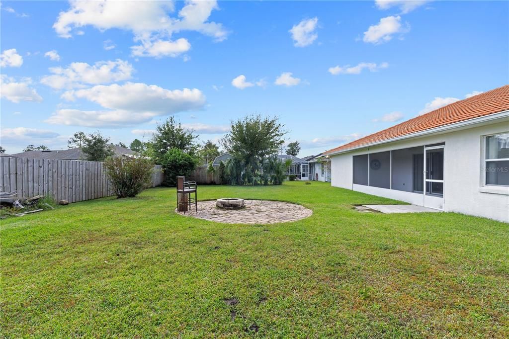 待售: $274,900 (3 贝兹, 2 浴室, 1678 平方英尺)