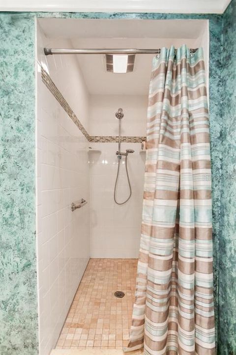 Под контрактом: $615,000 (2 спален, 3 ванн, 1463 Квадратных фут)