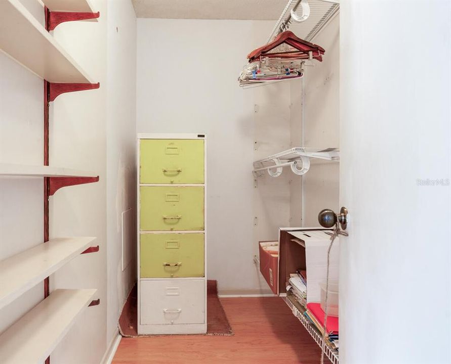 Под контрактом: $615,000 (2 спален, 3 ванн, 1463 Квадратных фут)