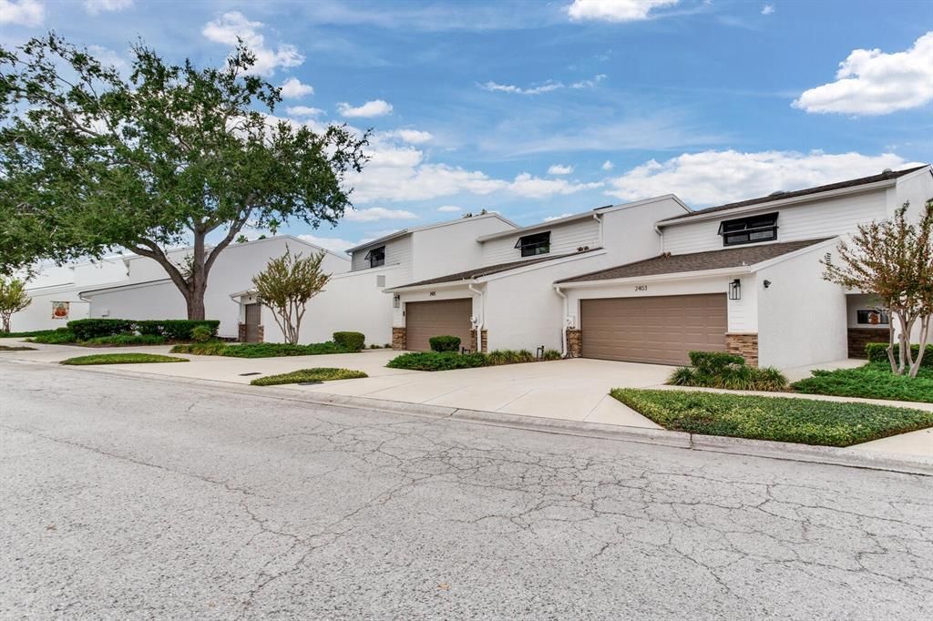 Под контрактом: $615,000 (2 спален, 3 ванн, 1463 Квадратных фут)