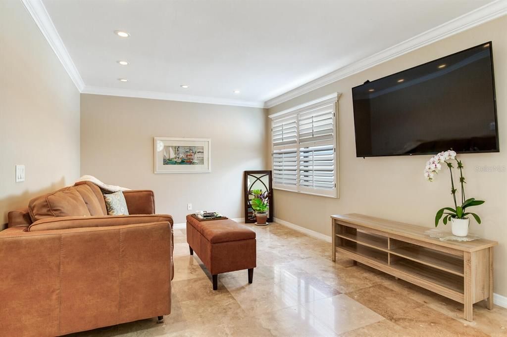 Под контрактом: $615,000 (2 спален, 3 ванн, 1463 Квадратных фут)