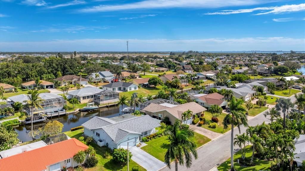 待售: $699,900 (3 贝兹, 2 浴室, 1912 平方英尺)