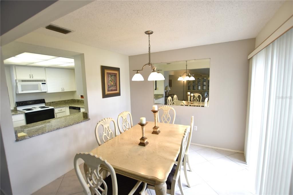 For Sale: $279,000 (2 beds, 2 baths, 1588 Square Feet)