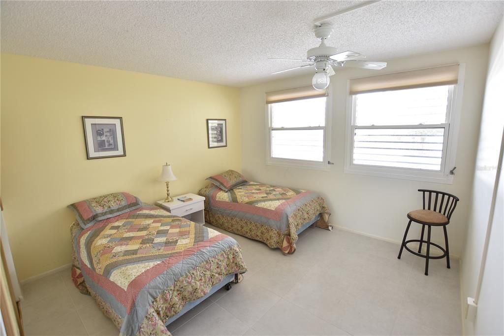 For Sale: $279,000 (2 beds, 2 baths, 1588 Square Feet)