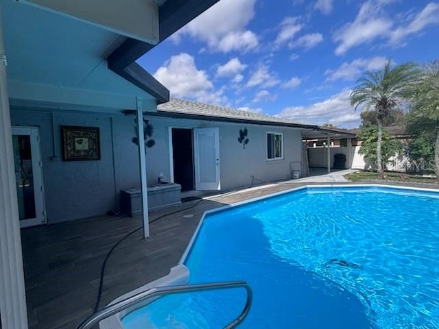 For Rent: $1,700 (2 beds, 2 baths, 1200 Square Feet)