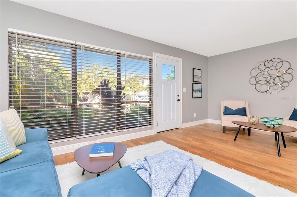 Active With Contract: $639,000 (2 beds, 2 baths, 1480 Square Feet)