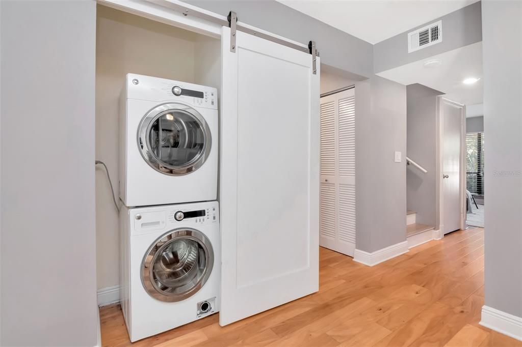 Active With Contract: $639,000 (2 beds, 2 baths, 1480 Square Feet)