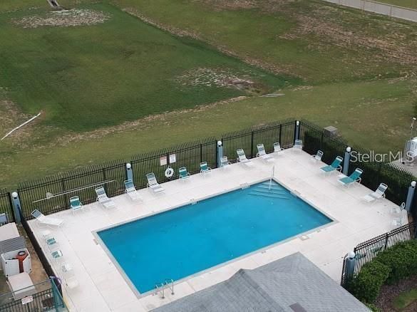 Active With Contract: $348,500 (3 beds, 2 baths, 1582 Square Feet)