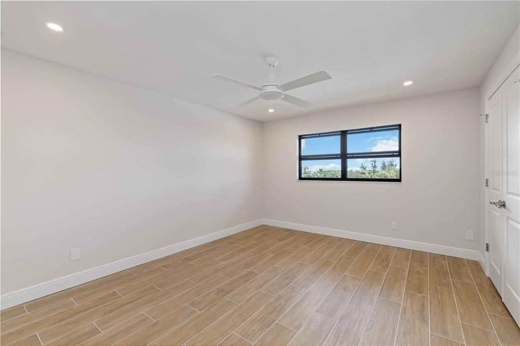 For Sale: $1,169,000 (2 beds, 2 baths, 1361 Square Feet)