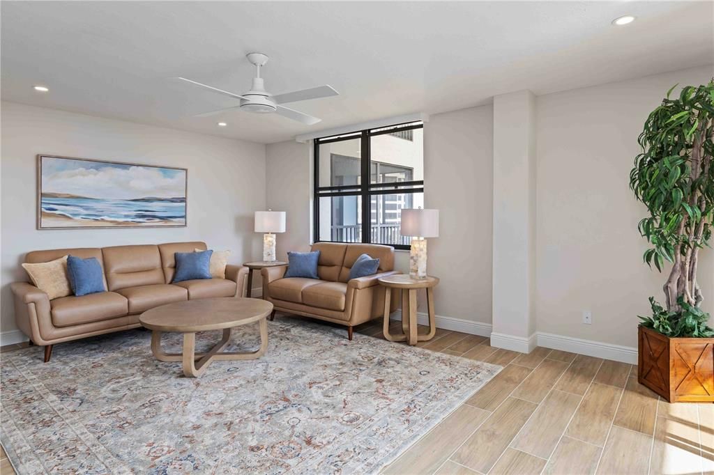 For Sale: $1,169,000 (2 beds, 2 baths, 1361 Square Feet)