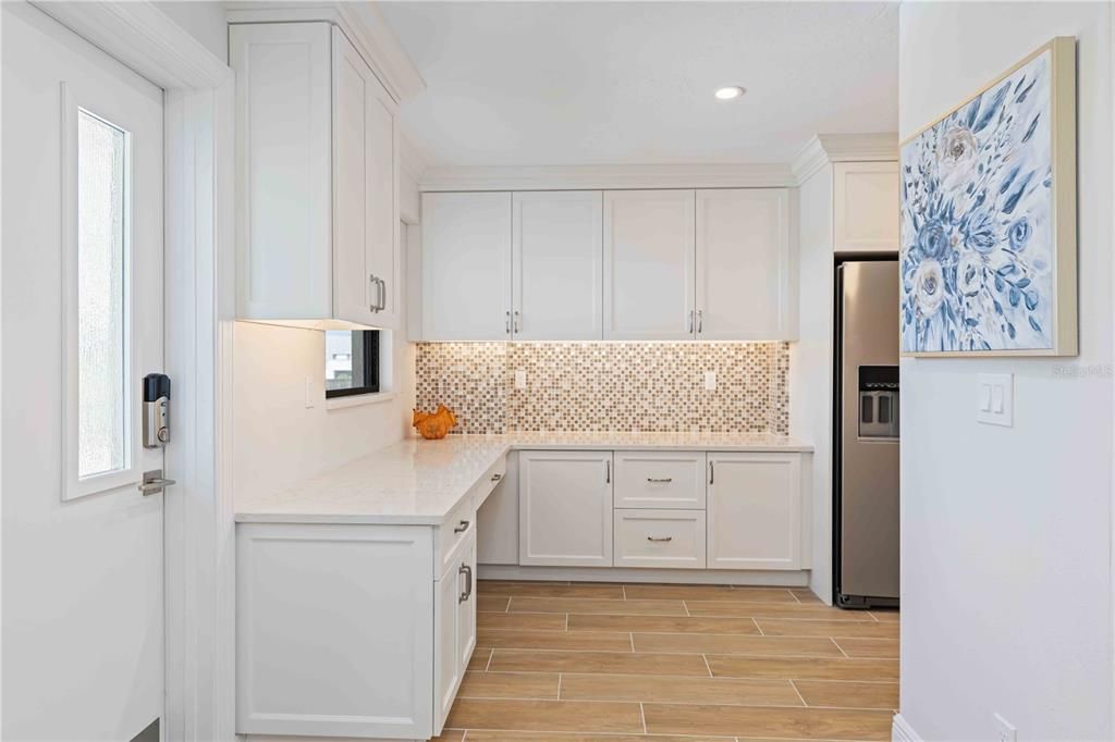 For Sale: $1,169,000 (2 beds, 2 baths, 1361 Square Feet)