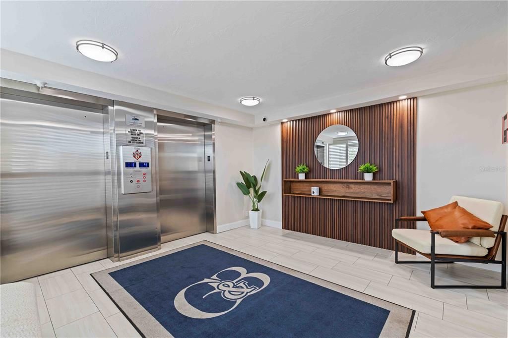 For Sale: $1,169,000 (2 beds, 2 baths, 1361 Square Feet)