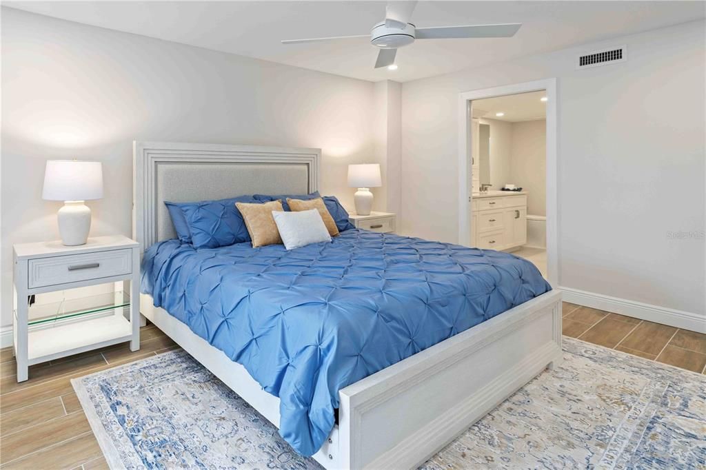 For Sale: $1,169,000 (2 beds, 2 baths, 1361 Square Feet)