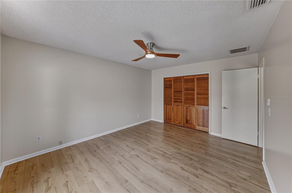 For Sale: $390,000 (3 beds, 2 baths, 2015 Square Feet)