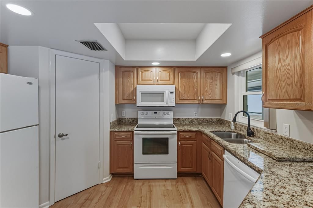 For Sale: $390,000 (3 beds, 2 baths, 2015 Square Feet)