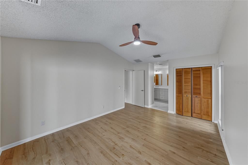 For Sale: $390,000 (3 beds, 2 baths, 2015 Square Feet)