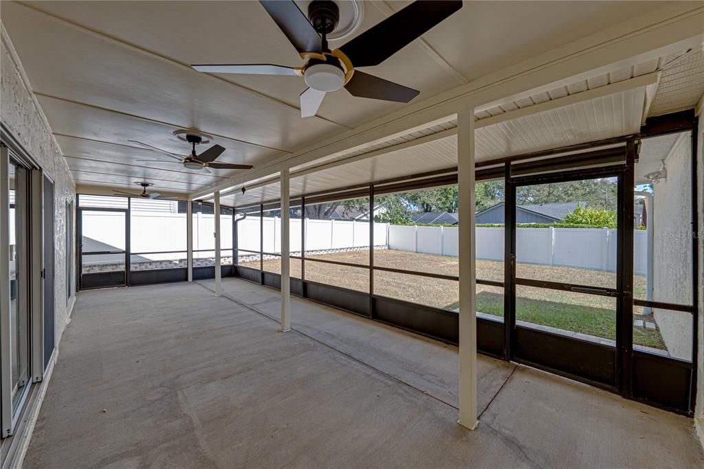 For Sale: $390,000 (3 beds, 2 baths, 2015 Square Feet)