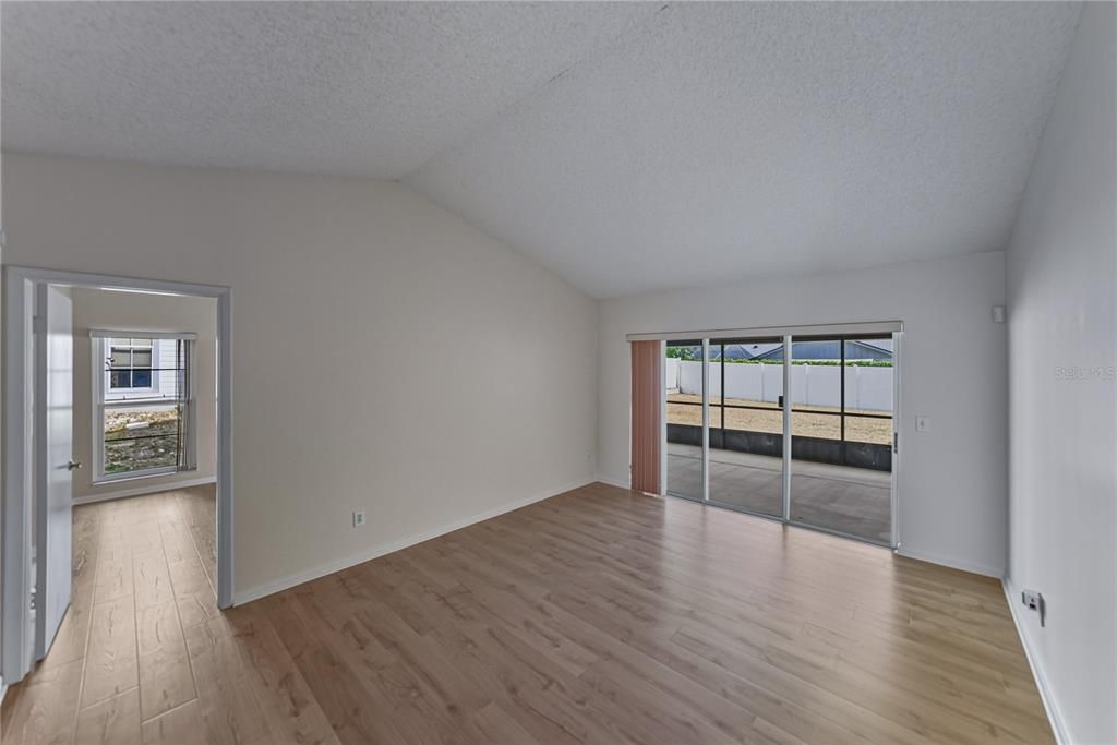 For Sale: $390,000 (3 beds, 2 baths, 2015 Square Feet)