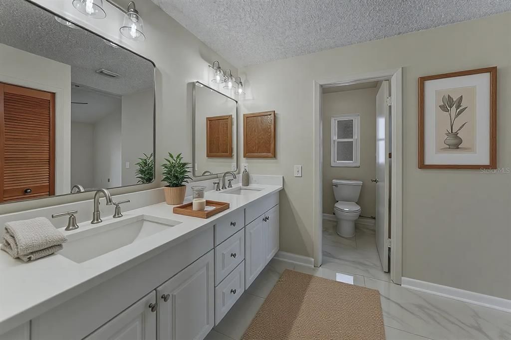 For Sale: $390,000 (3 beds, 2 baths, 2015 Square Feet)