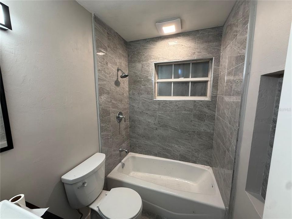 出租: $2,600 (3 贝兹, 3 浴室, 1661 平方英尺)