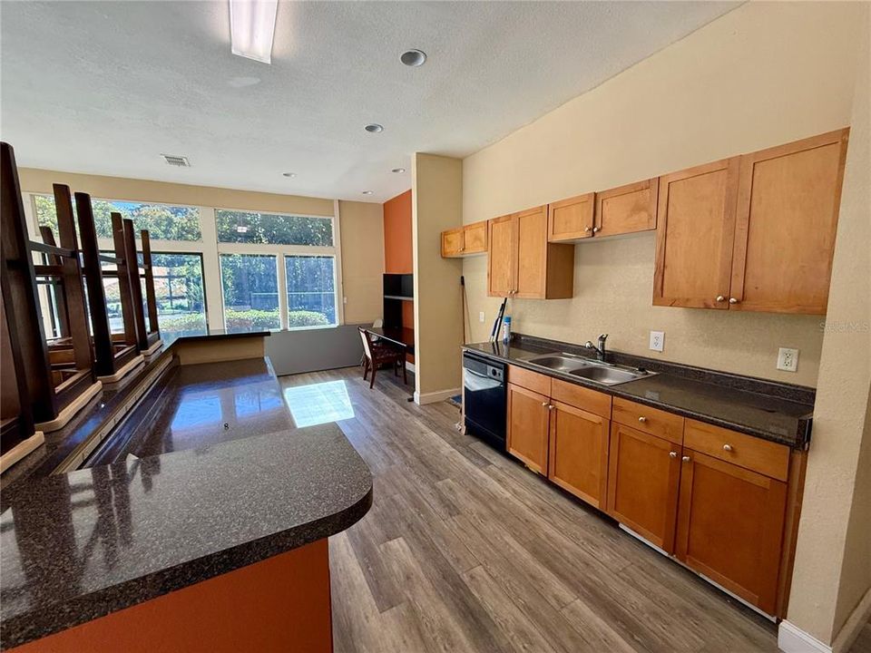 待售: $169,900 (3 贝兹, 2 浴室, 1278 平方英尺)