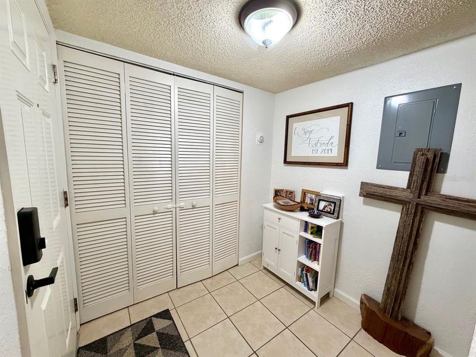 待售: $169,900 (3 贝兹, 2 浴室, 1278 平方英尺)