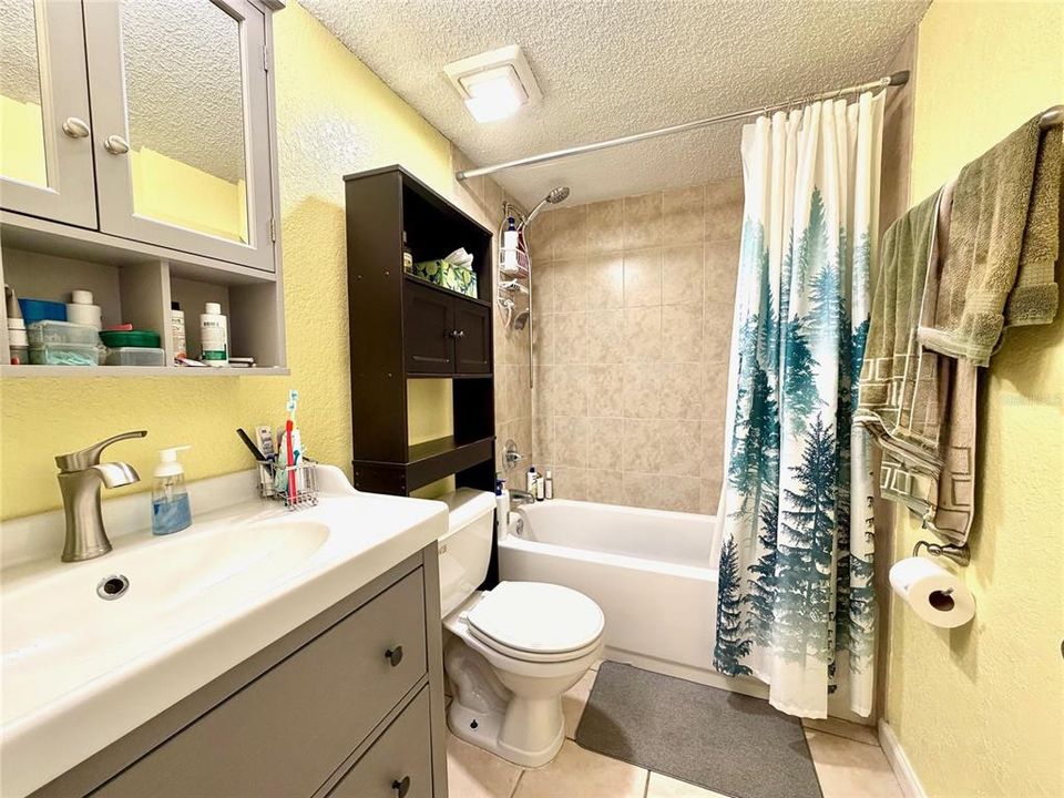 待售: $169,900 (3 贝兹, 2 浴室, 1278 平方英尺)